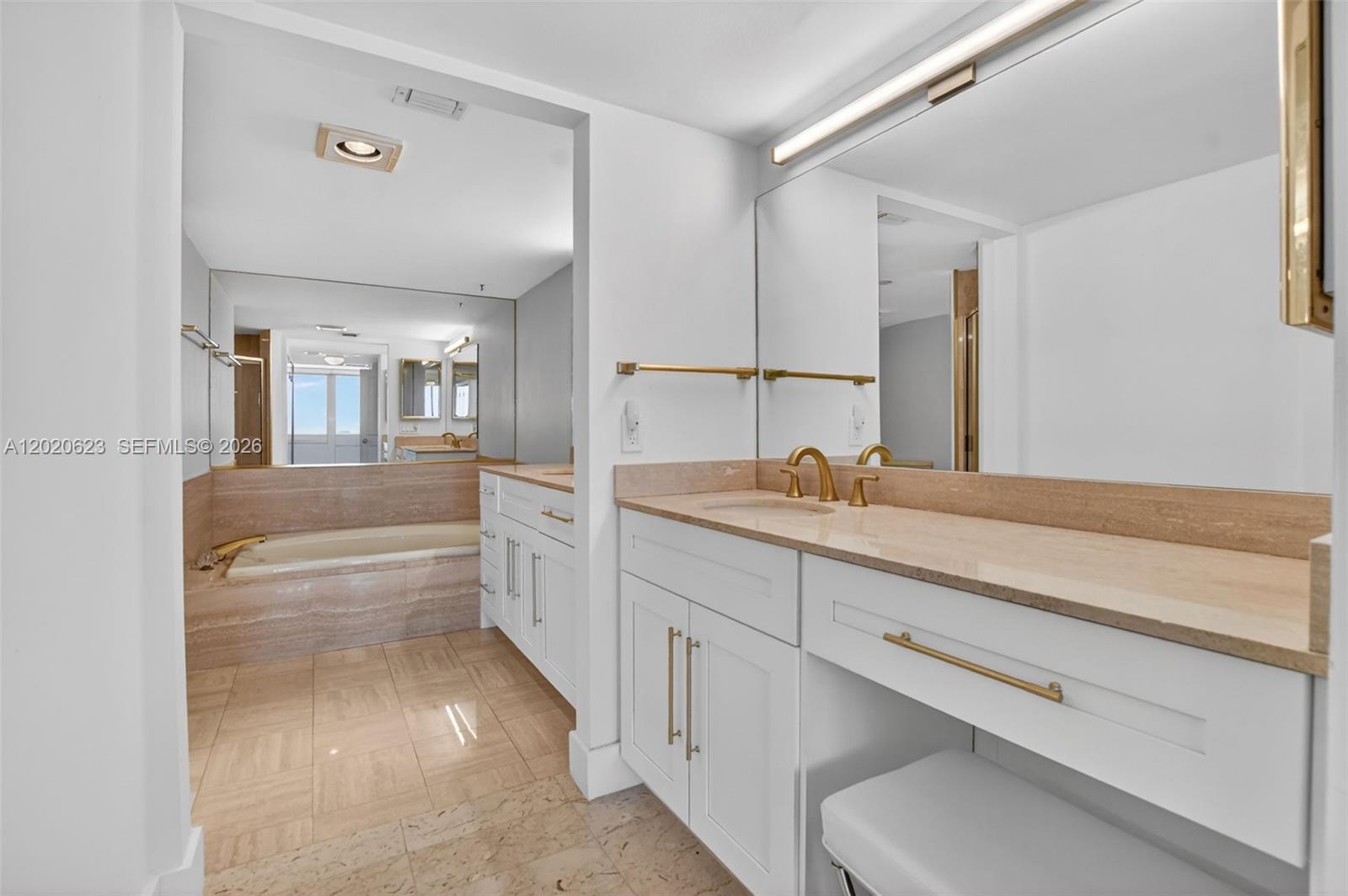 SEA RANCH CLUB OF BOCA II - Residential