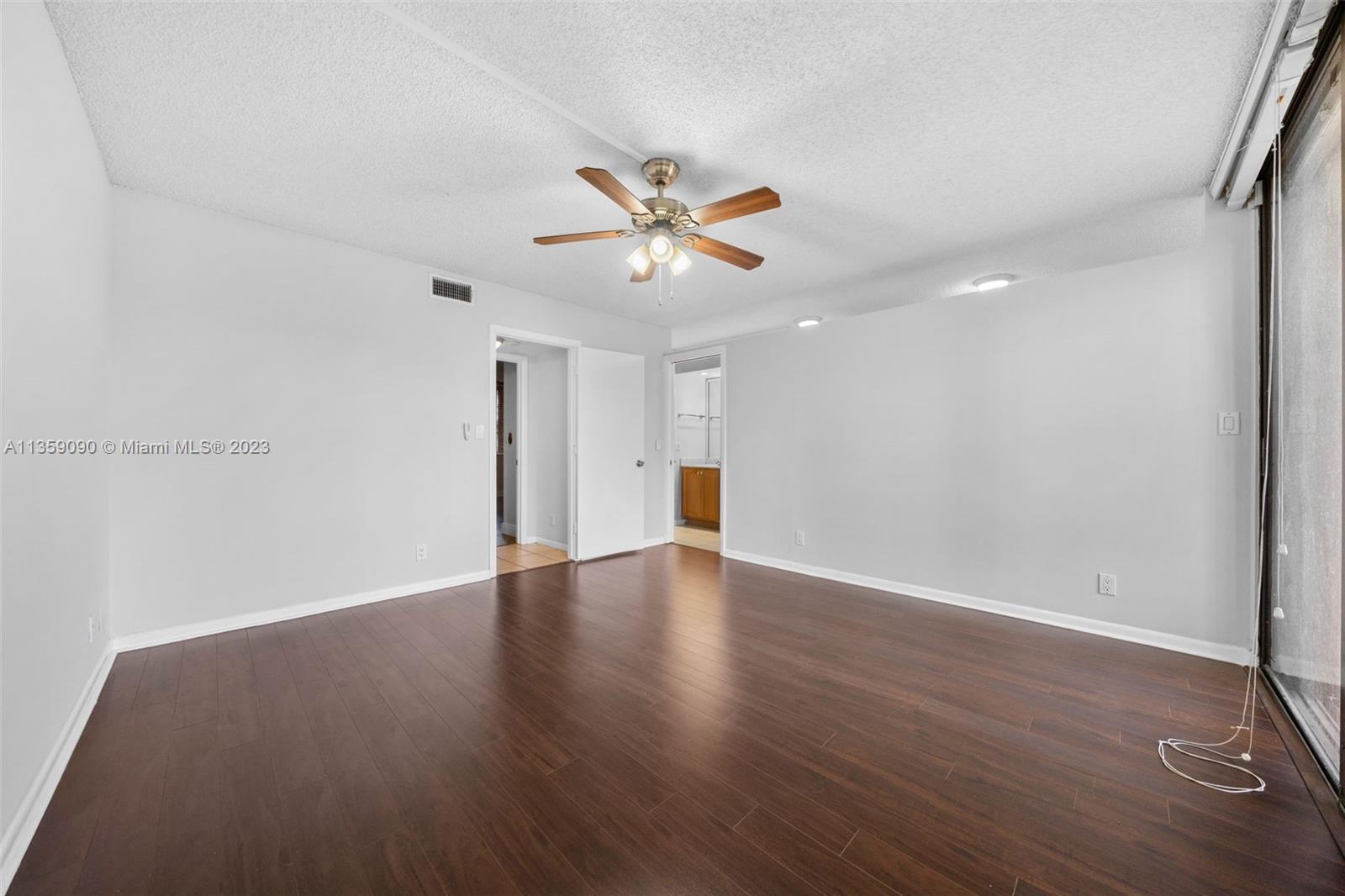 HARVEST SECTION FOUR COND - Residential