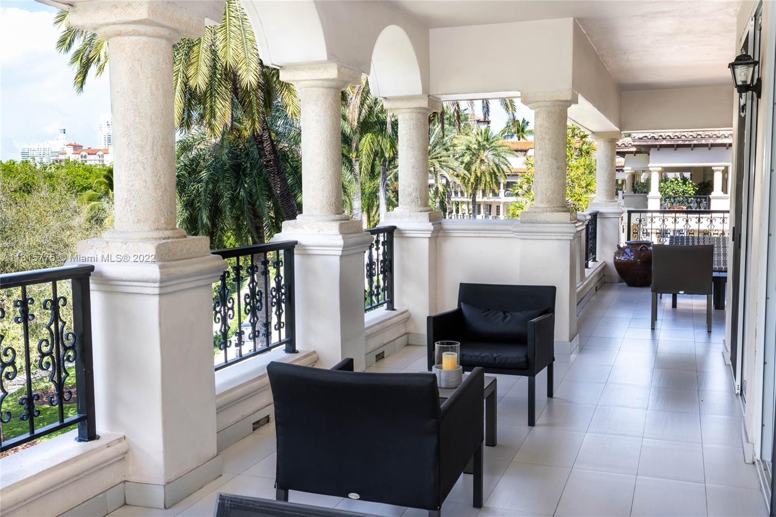 SEASIDE CONDO - Residential