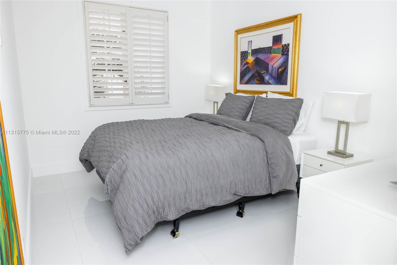 SEASIDE CONDO - Residential