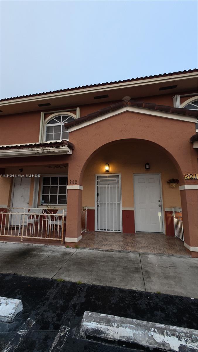 EL PRADO XVI CONDO - Residential