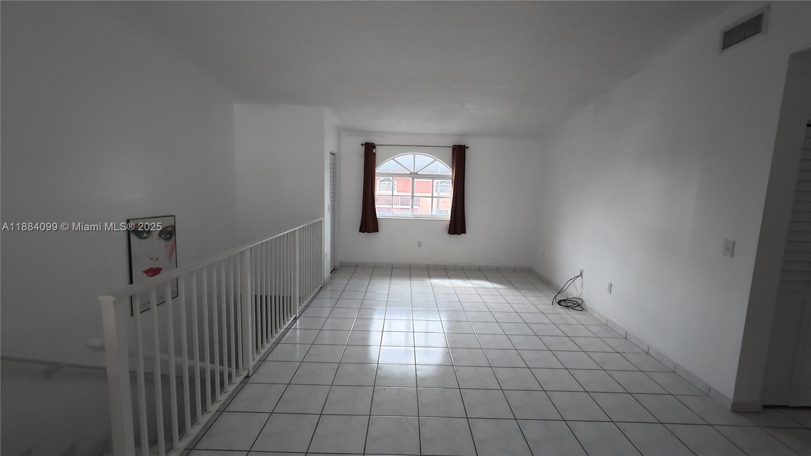 EL PRADO XVI CONDO - Residential