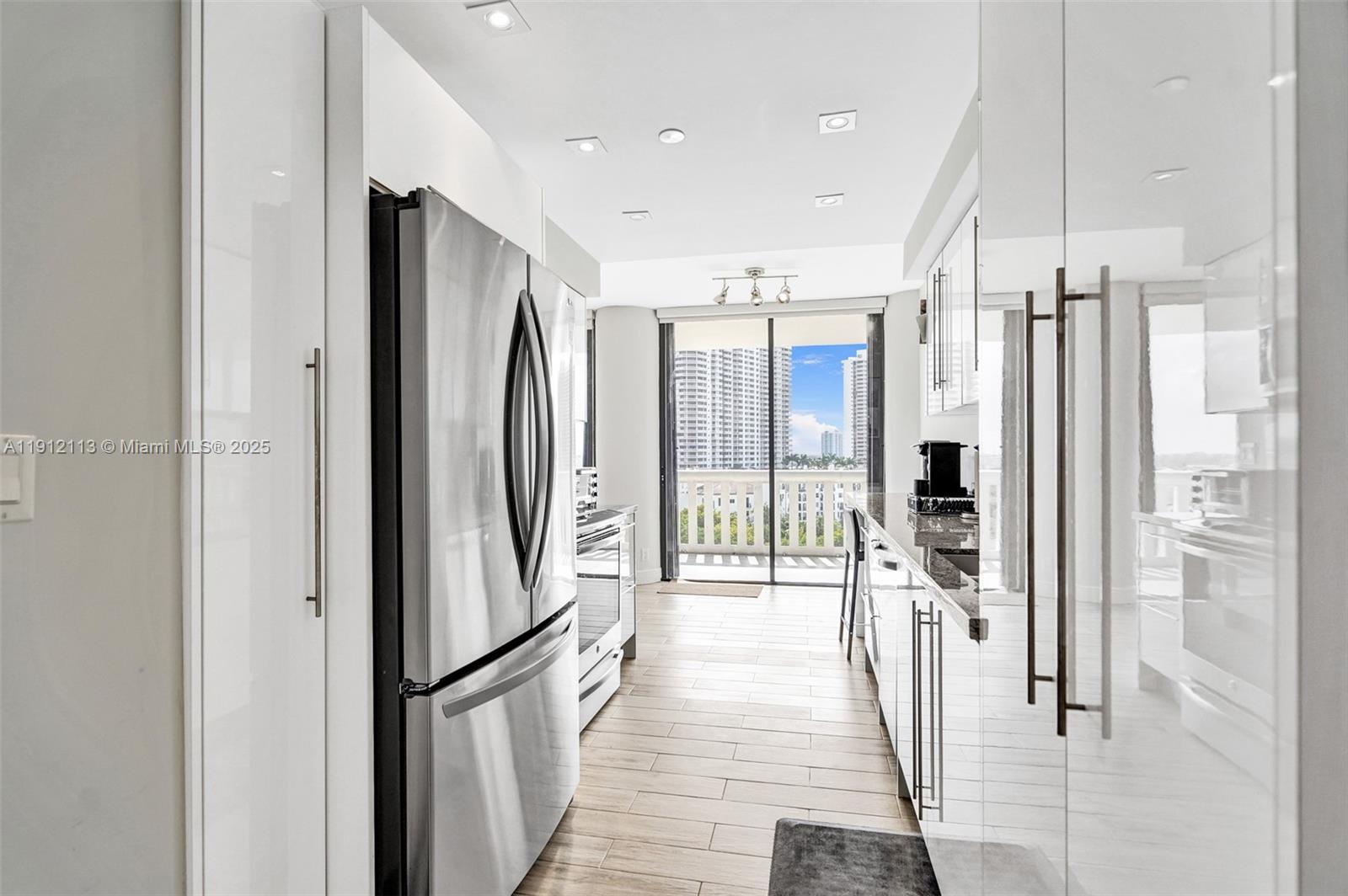 3000 ISL BLVD WILLIAMS IS - Residential Lease