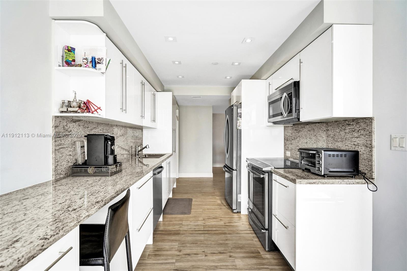 3000 ISL BLVD WILLIAMS IS - Residential Lease