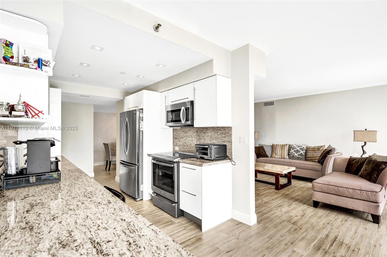 3000 ISL BLVD WILLIAMS IS - Residential Lease