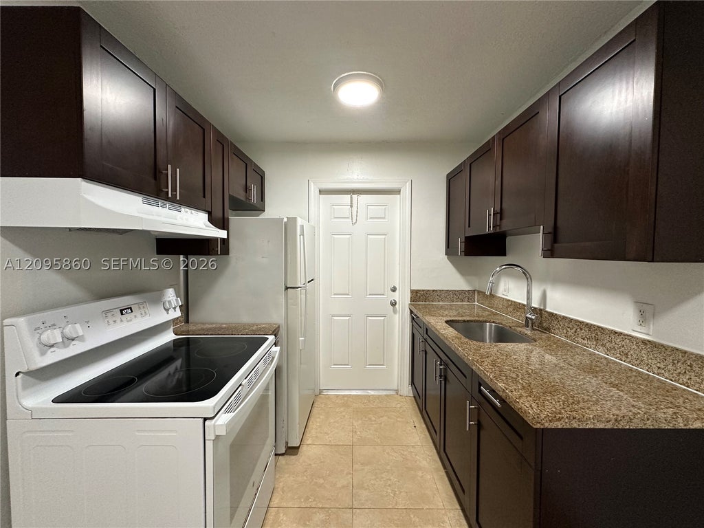 Photo of 2900 NE 17th Ave #118, Pompano Beach, FL 33064 (MLS # A12095860)