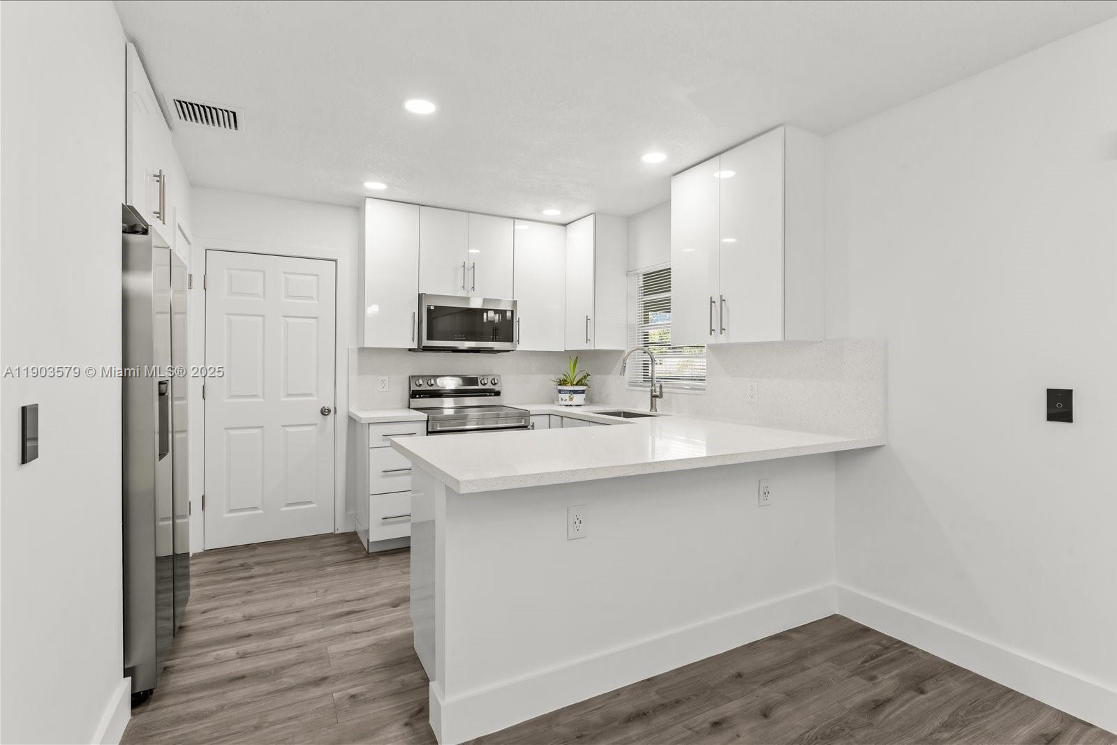 PORT ST LUCIE SECTION 28 - Residential