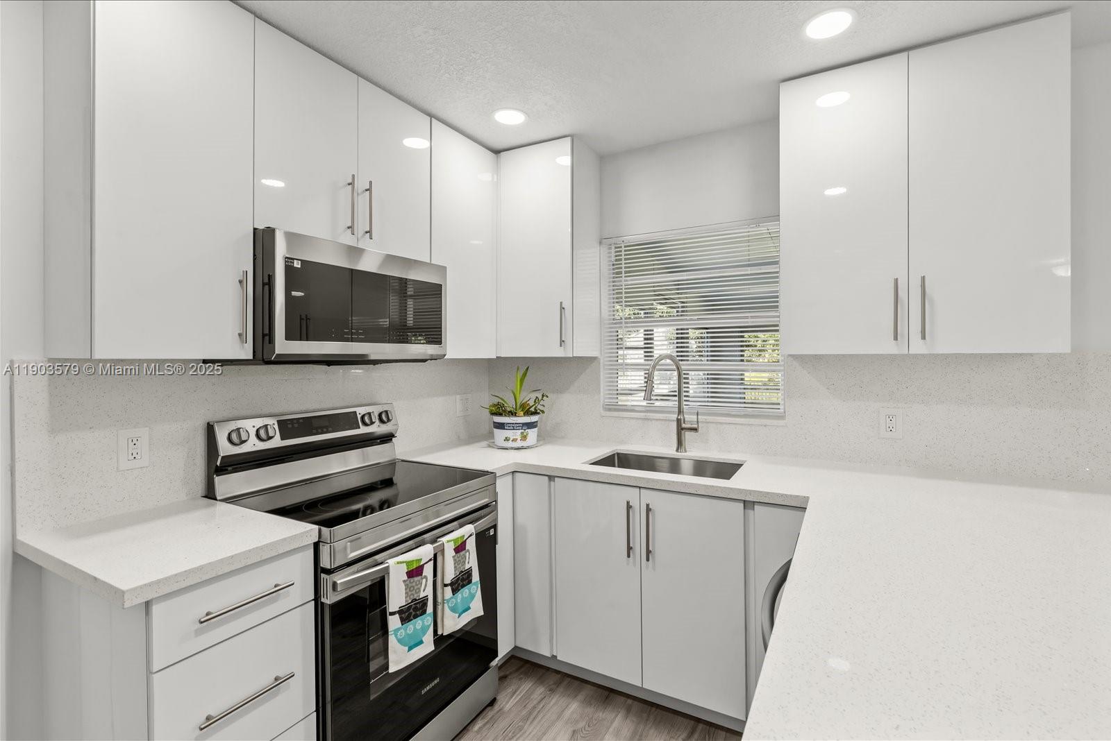 PORT ST LUCIE SECTION 28 - Residential