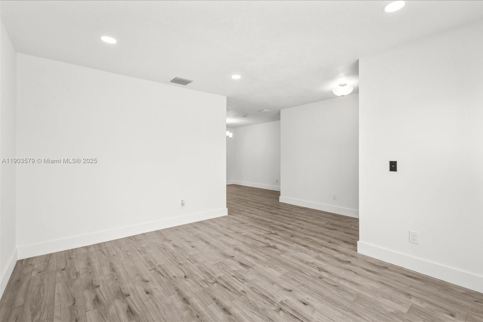 PORT ST LUCIE SECTION 28 - Residential