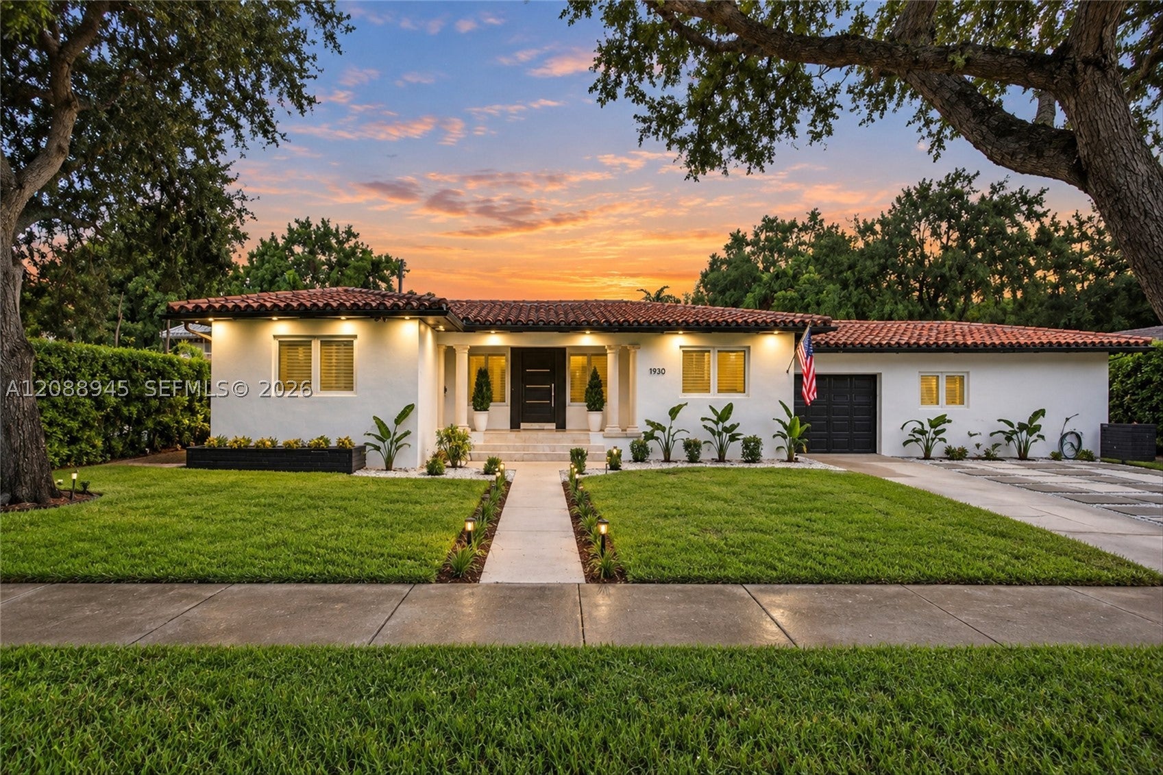 1550 Trevino Ave