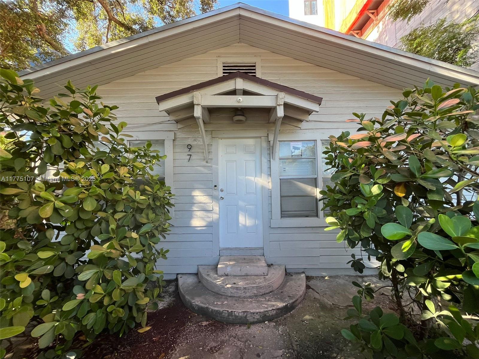 Photo 1 of 97 Nw 27th St, Miami, Florida, $3,750, Web #: 11775107