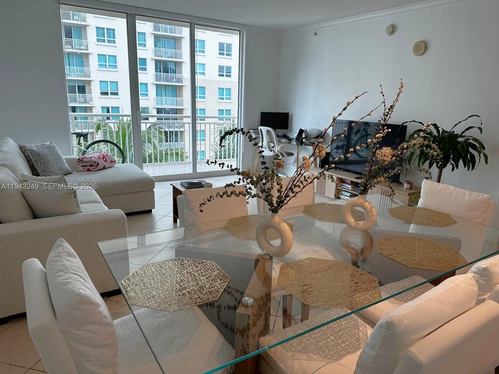 CITE CONDO - Residential Lease
