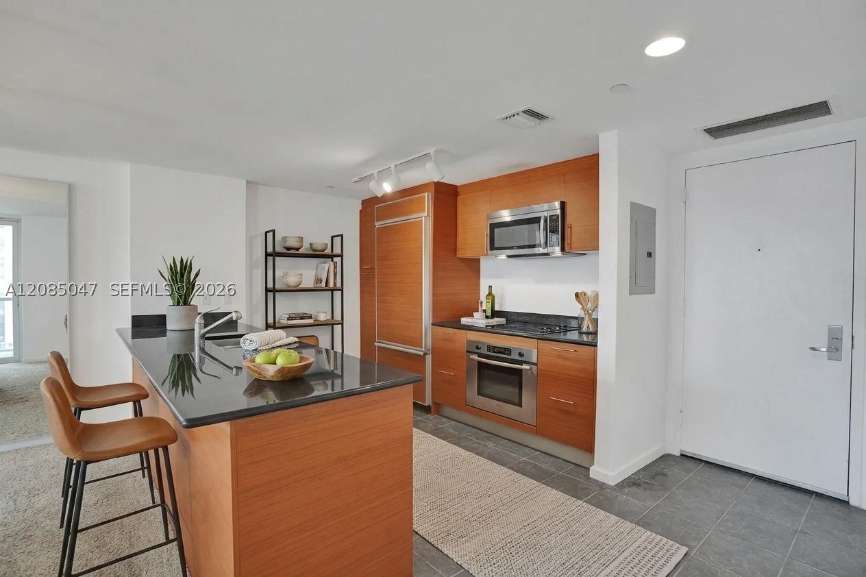 50 Biscayne Blvd 2801