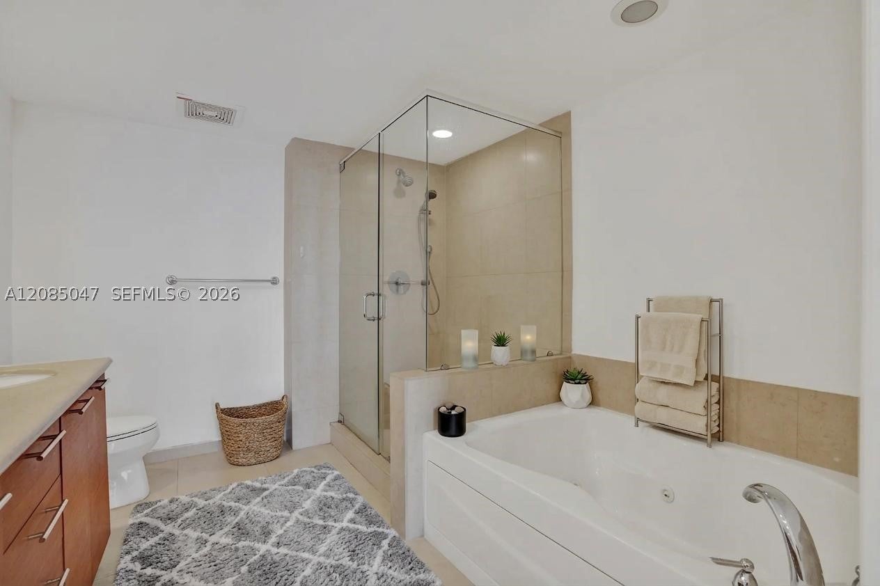 50 Biscayne Blvd 2801