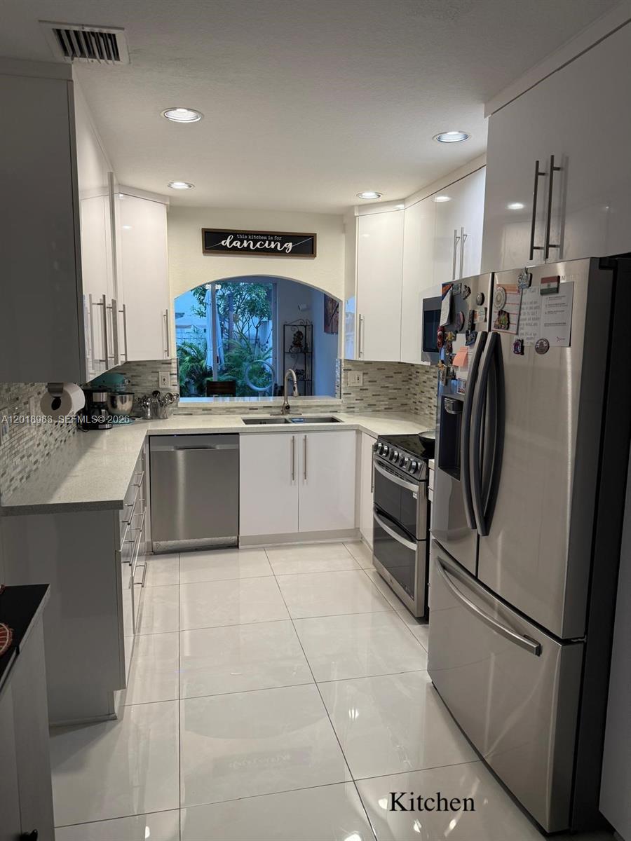DORAL ISLES ANTIGUA - Residential