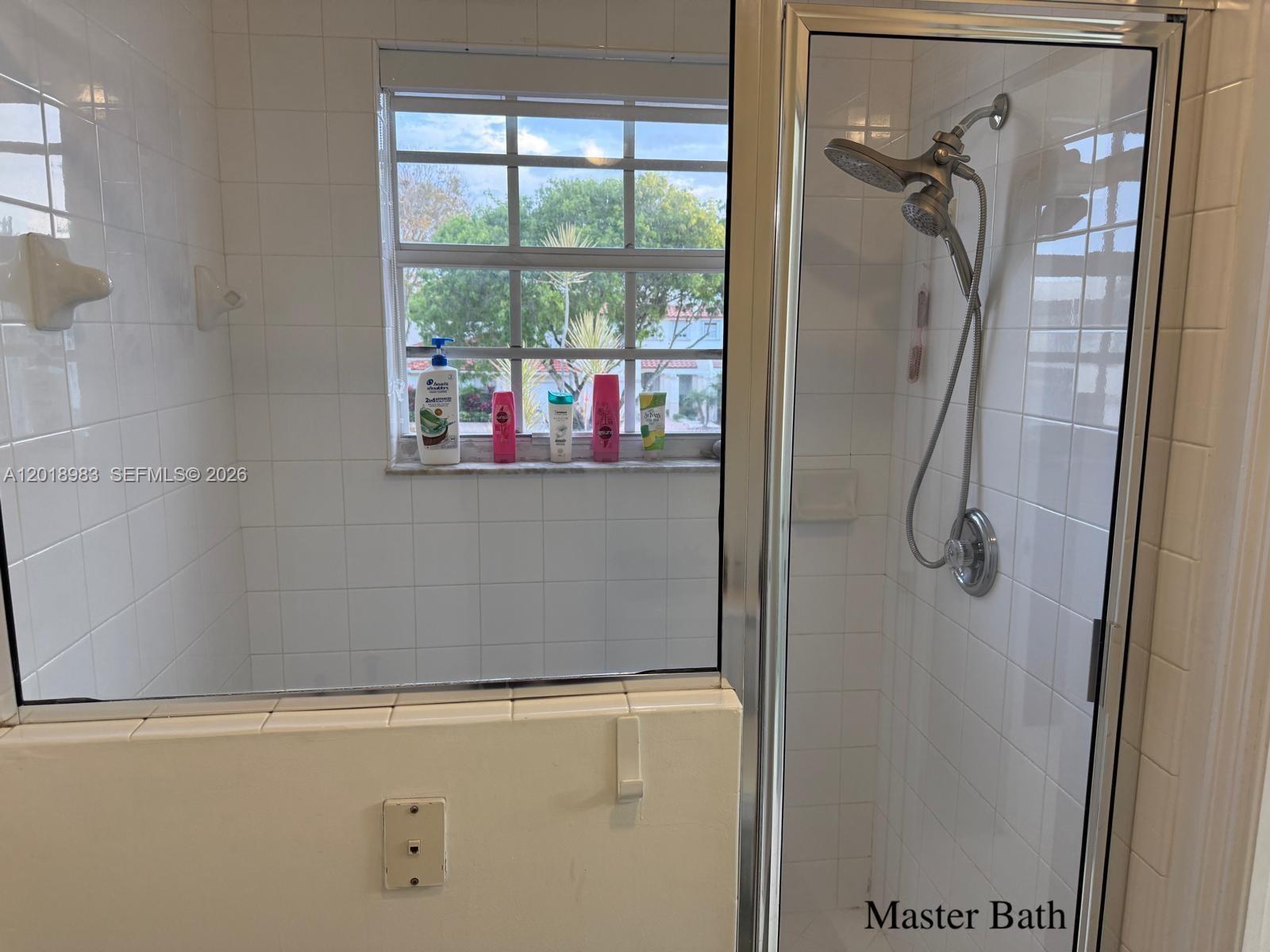 DORAL ISLES ANTIGUA - Residential