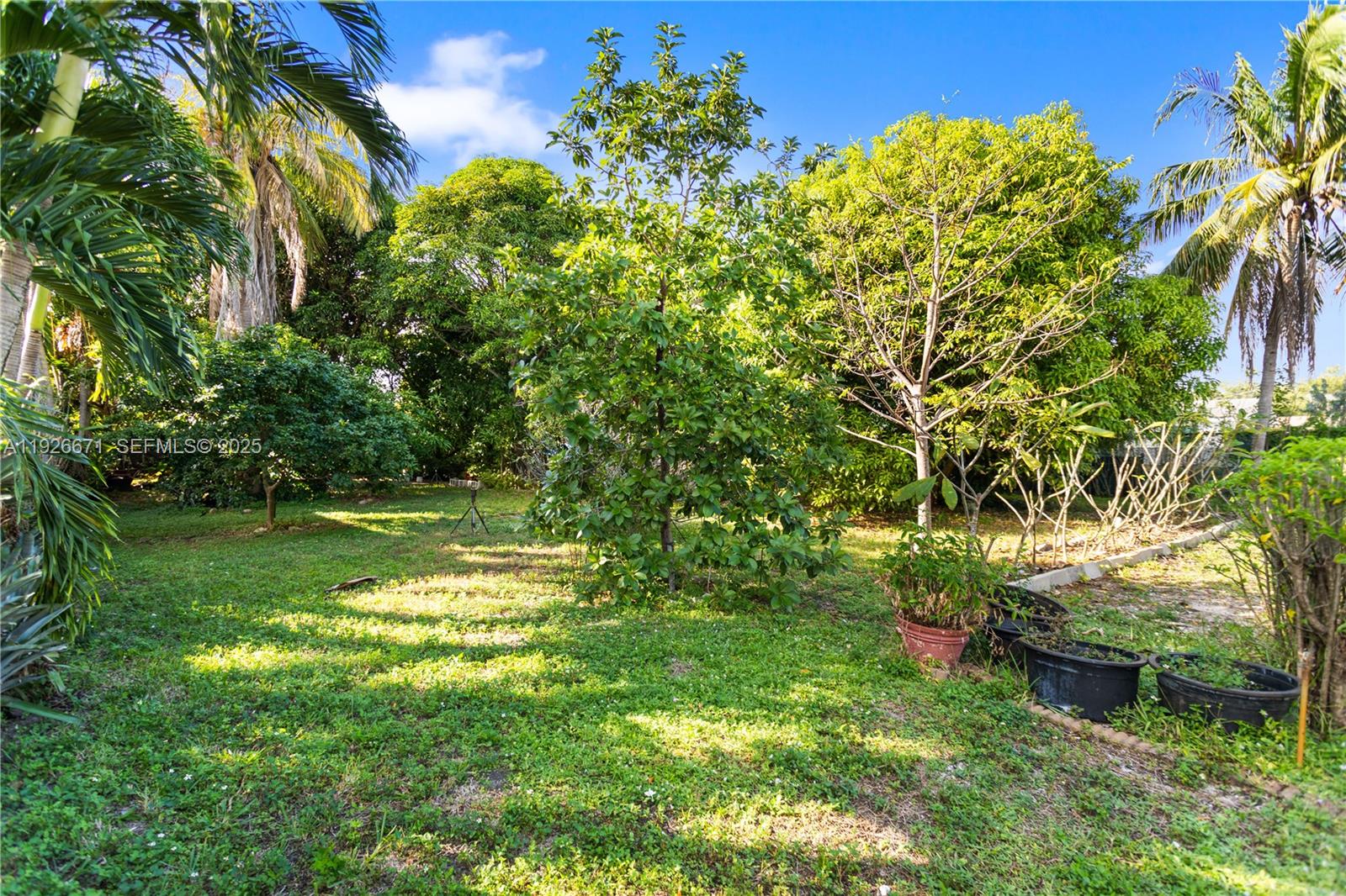 NORTH LAUDERDALE - Land