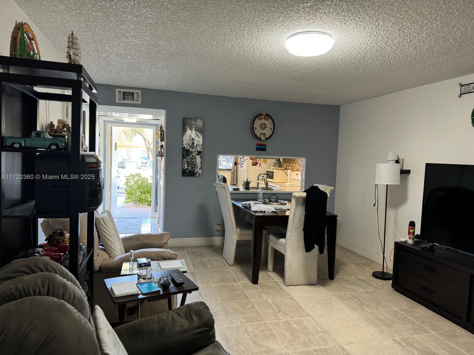 GREENS CONDO APTS PHASE I - Residential