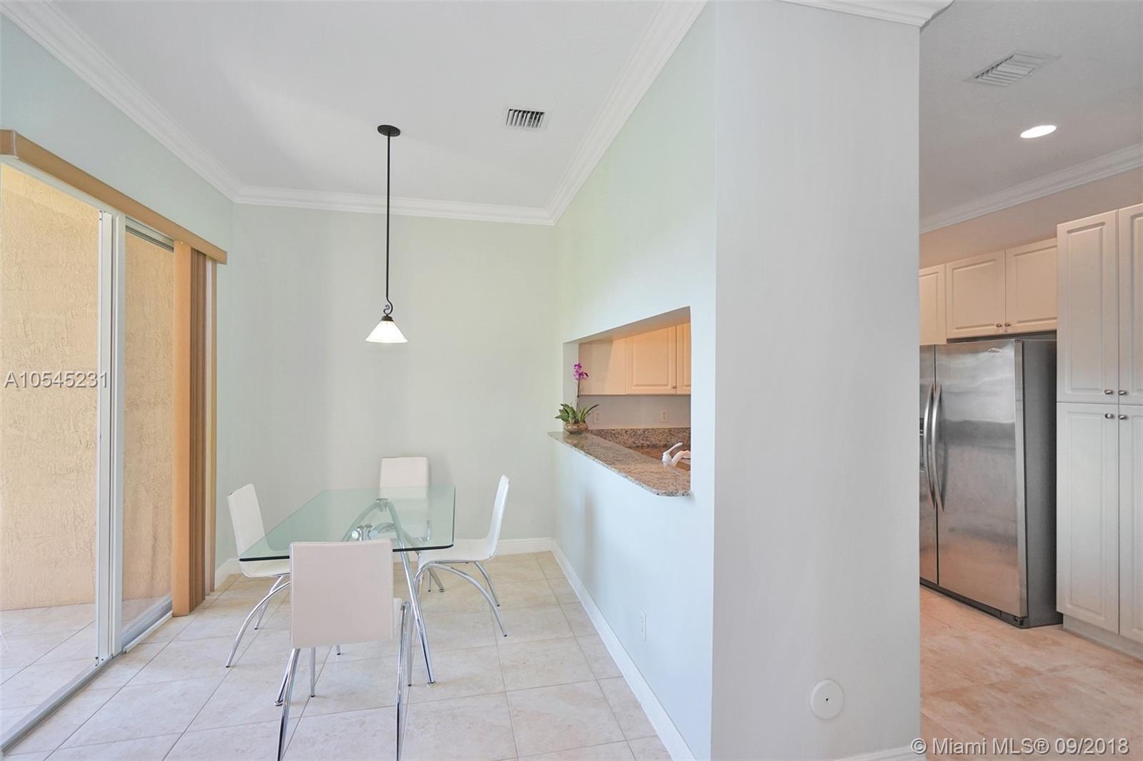 ROLLING HILLS GOLF & TENN - Residential