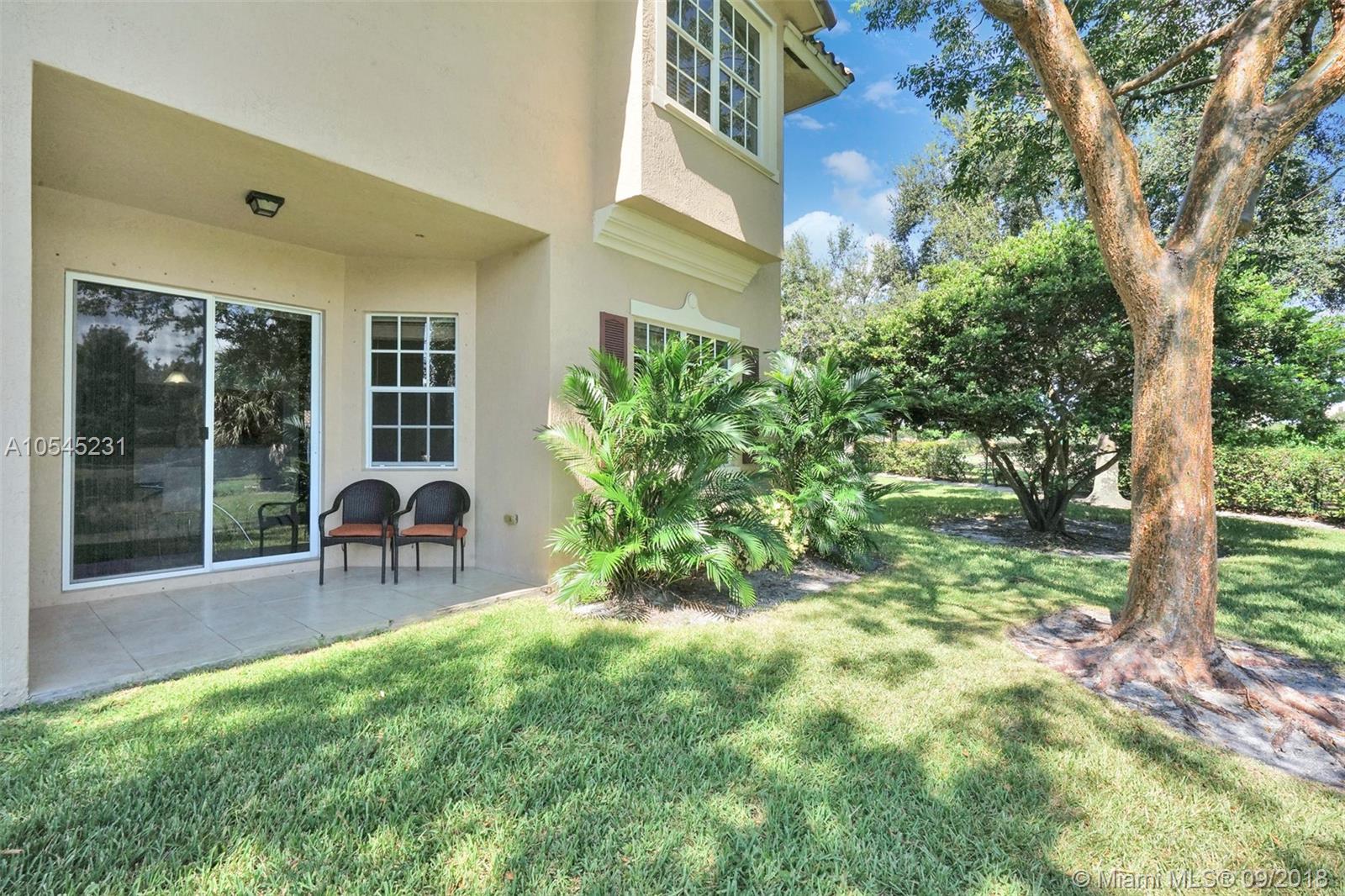 ROLLING HILLS GOLF & TENN - Residential