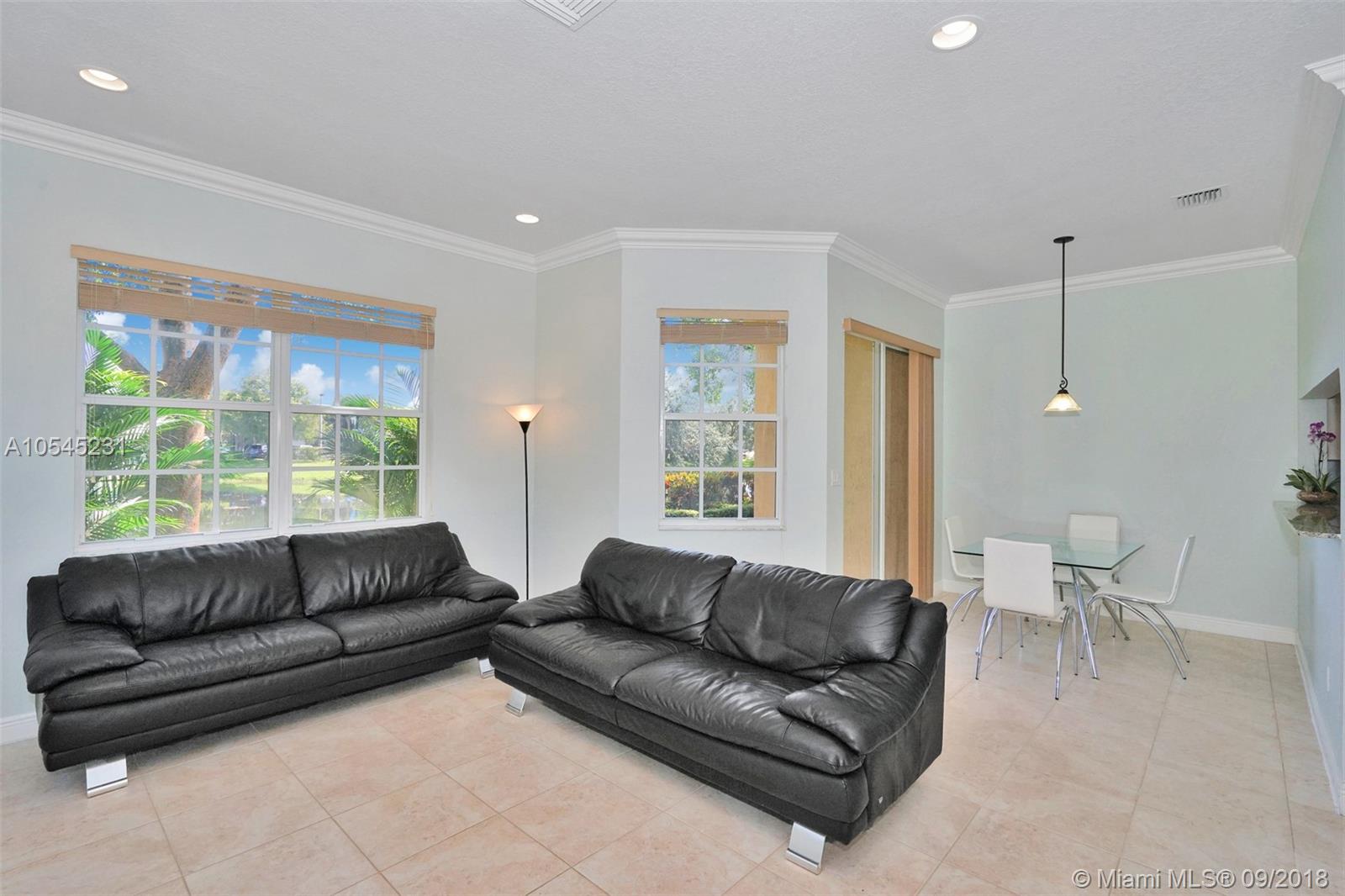 ROLLING HILLS GOLF & TENN - Residential