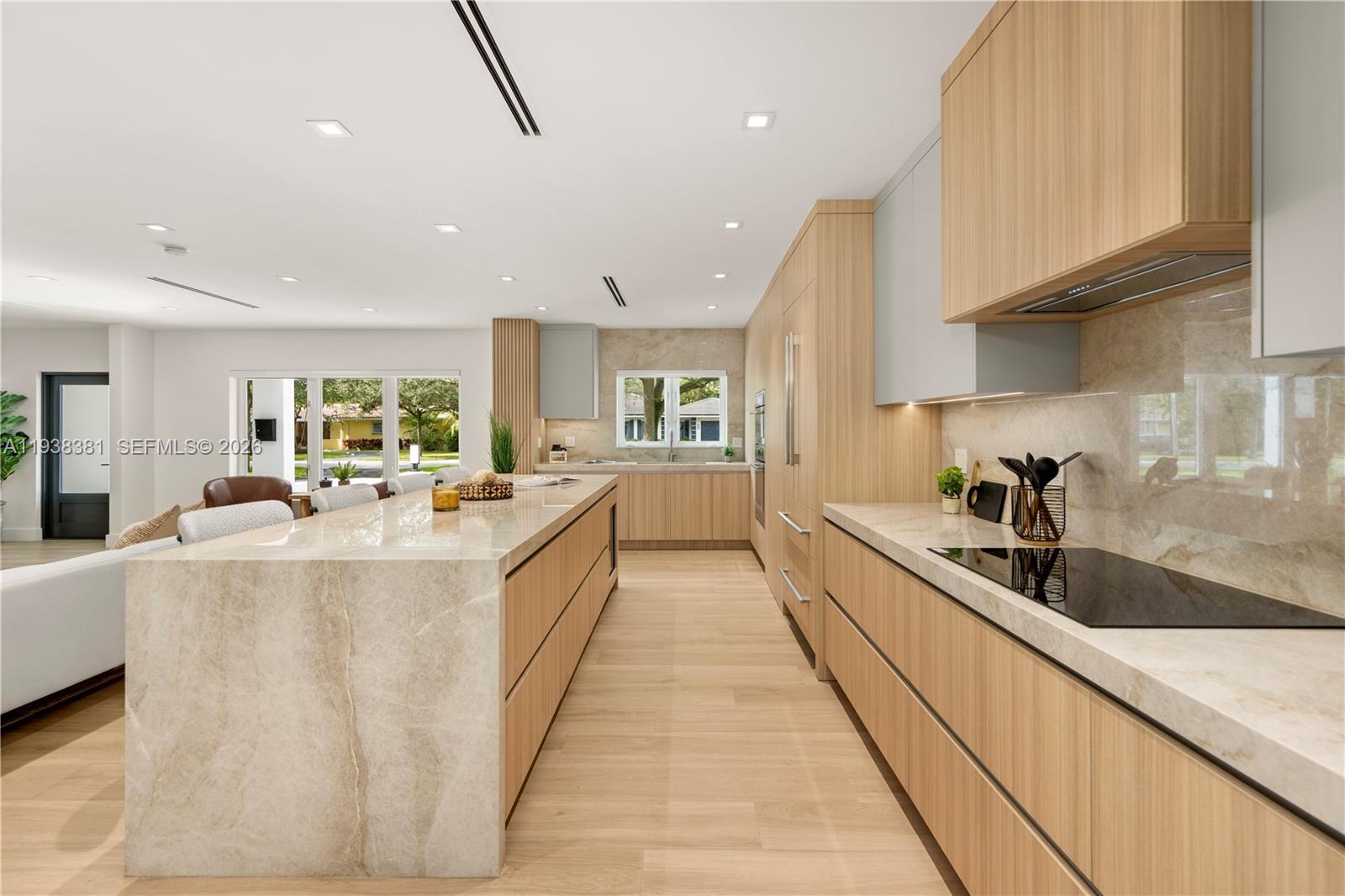 CORAL GABLES RIVIERA SEC - Residential