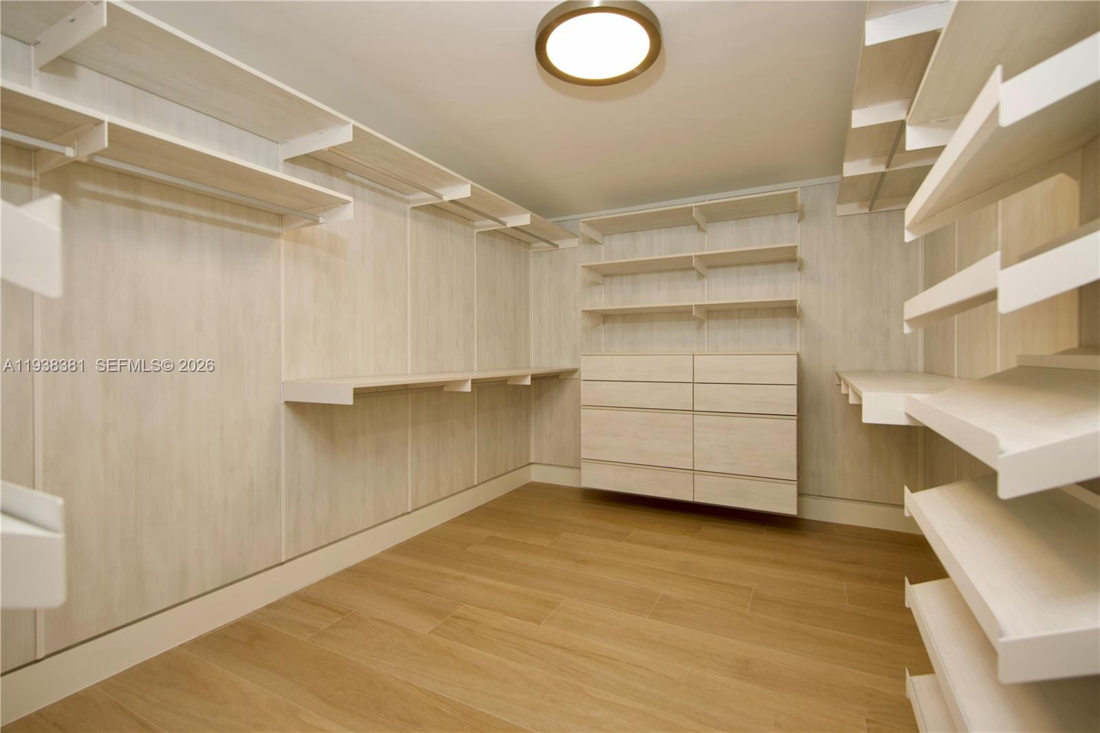 CORAL GABLES RIVIERA SEC - Residential