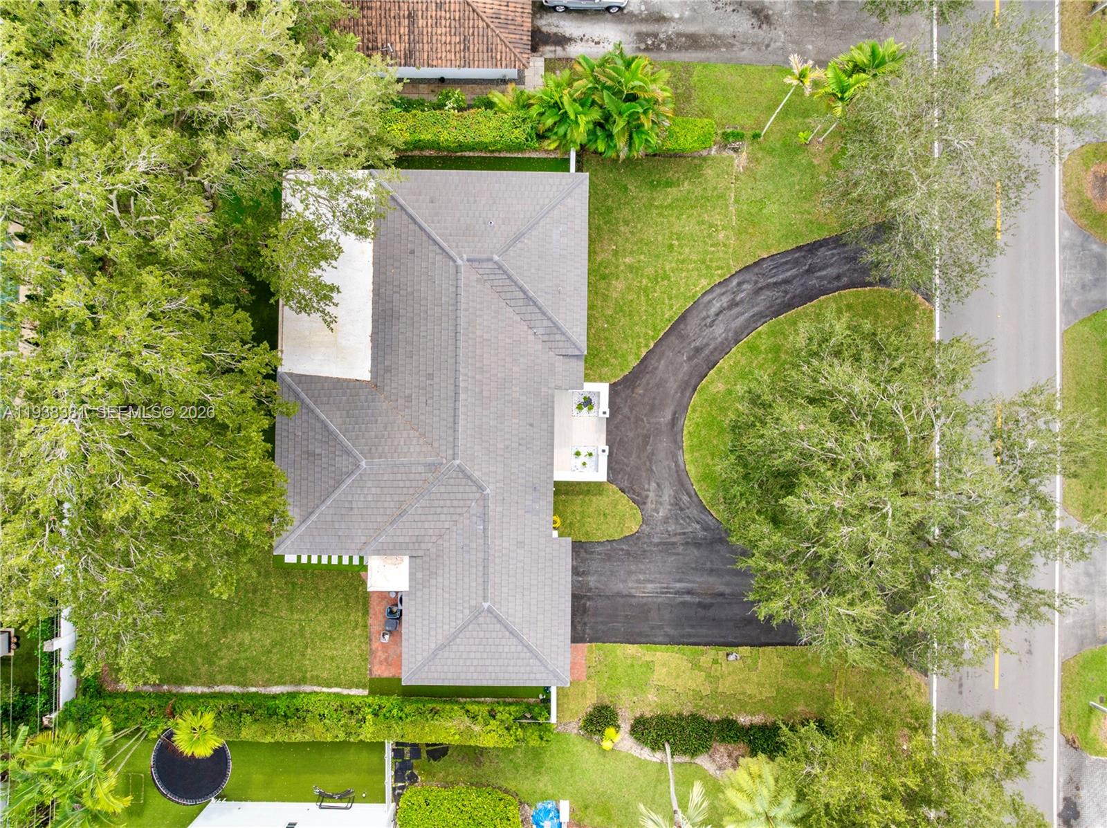 CORAL GABLES RIVIERA SEC - Residential