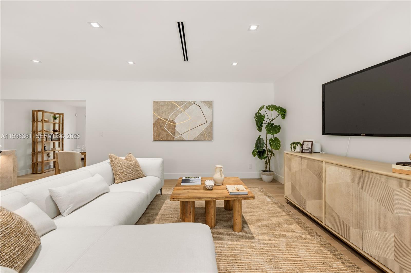 CORAL GABLES RIVIERA SEC - Residential