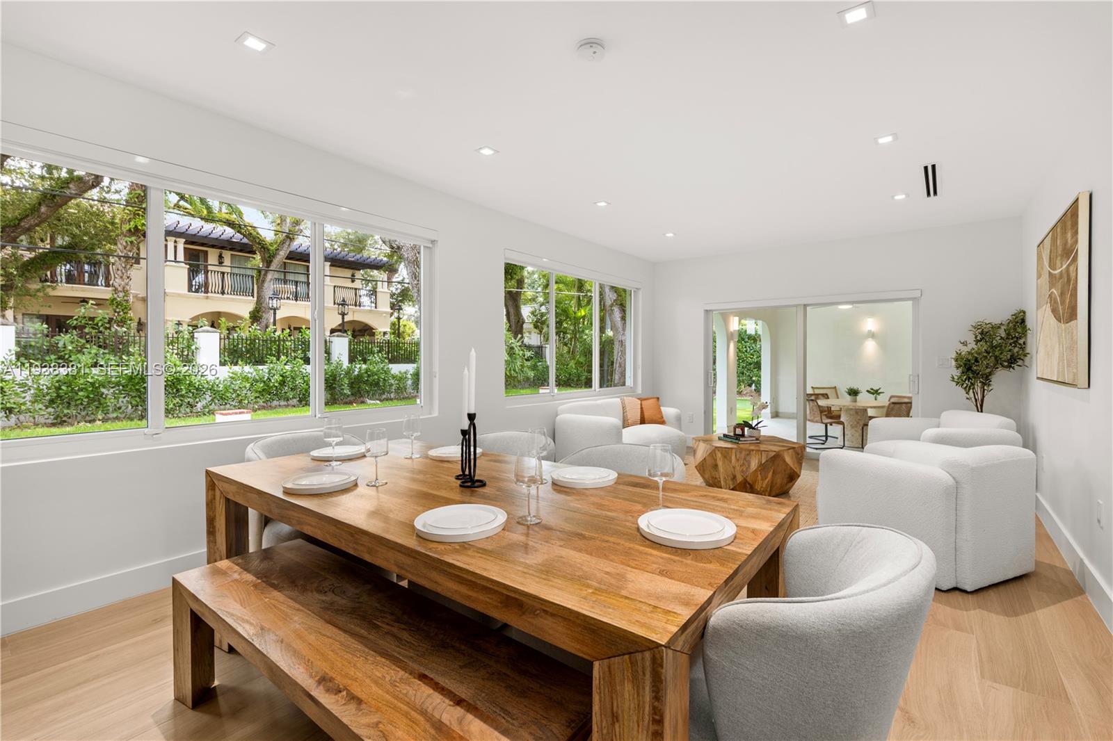 CORAL GABLES RIVIERA SEC - Residential