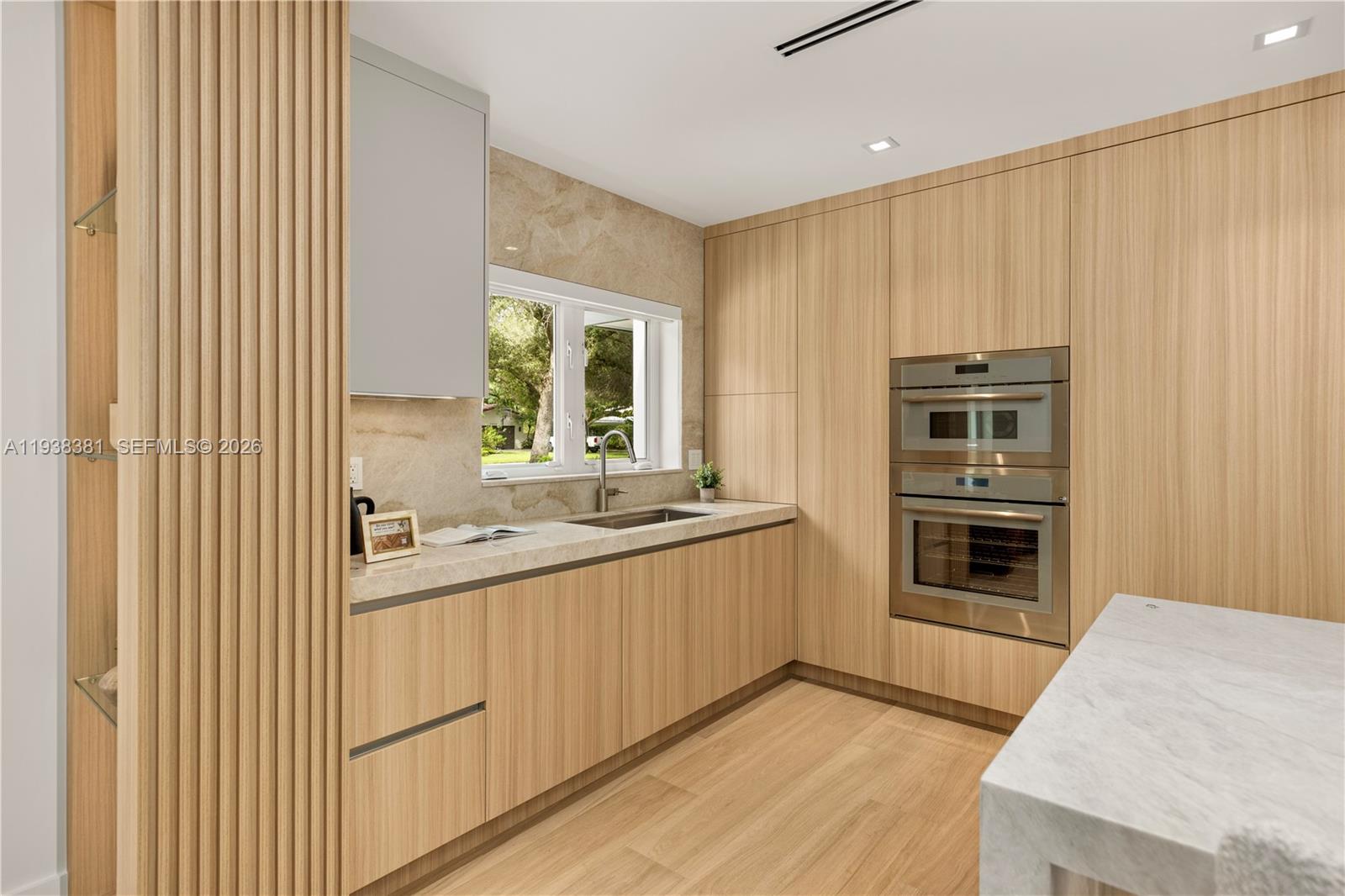 CORAL GABLES RIVIERA SEC - Residential