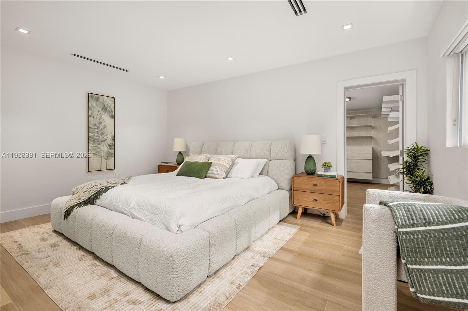 CORAL GABLES RIVIERA SEC - Residential