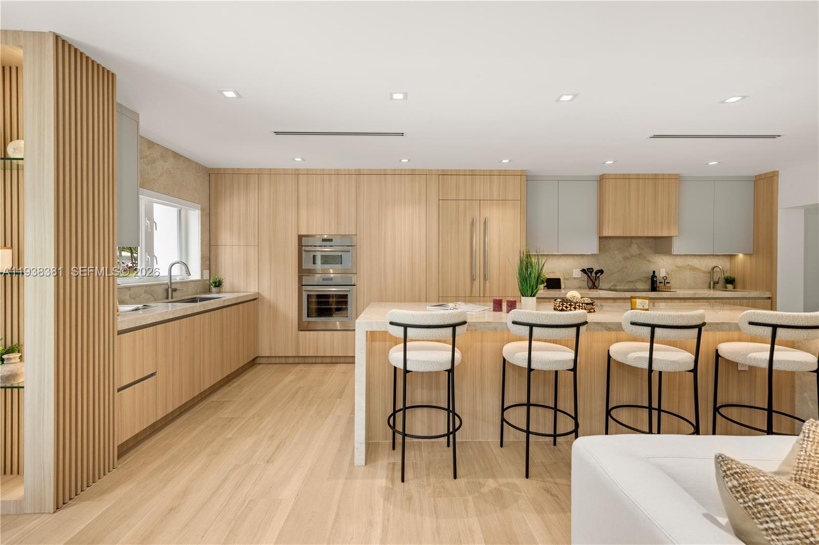 CORAL GABLES RIVIERA SEC - Residential