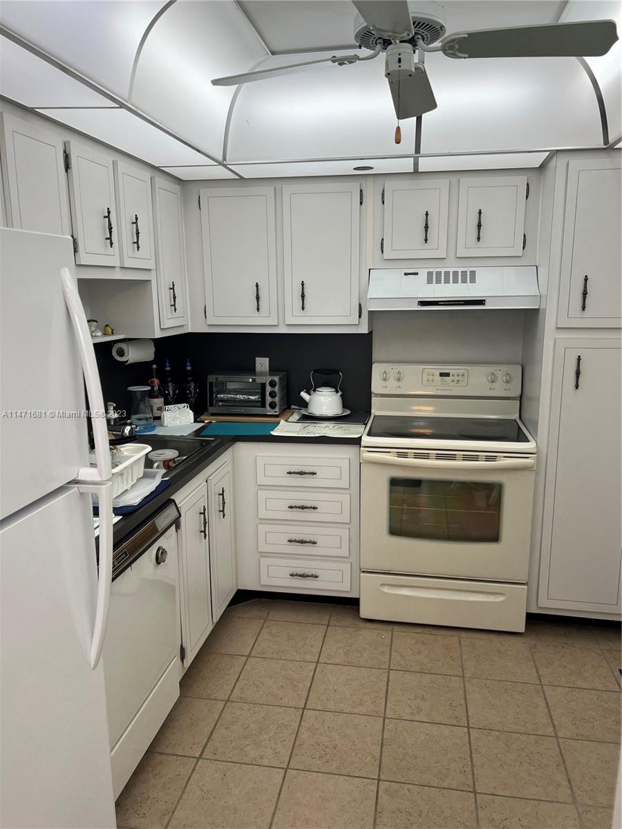 PARK PLACE CONDOMINIUM NO - Residential