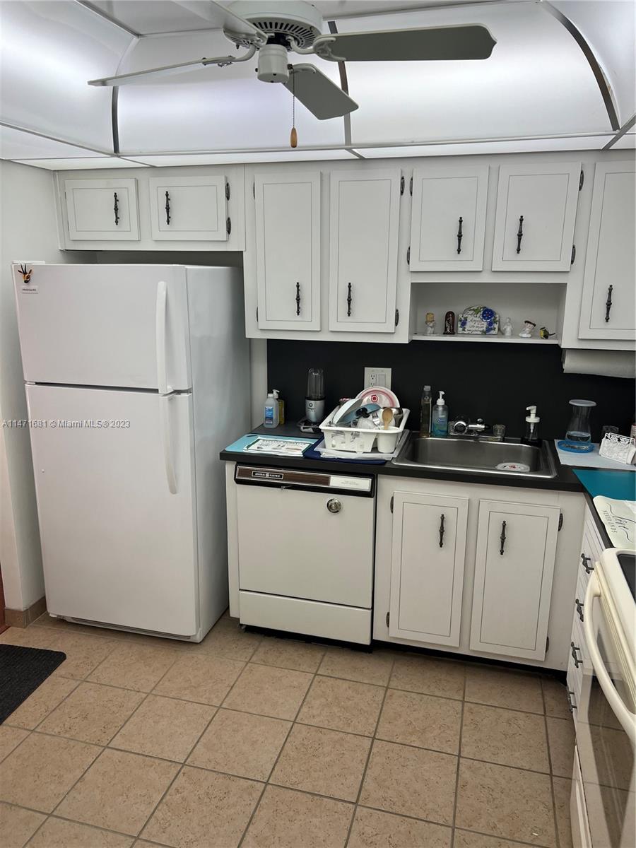 PARK PLACE CONDOMINIUM NO - Residential