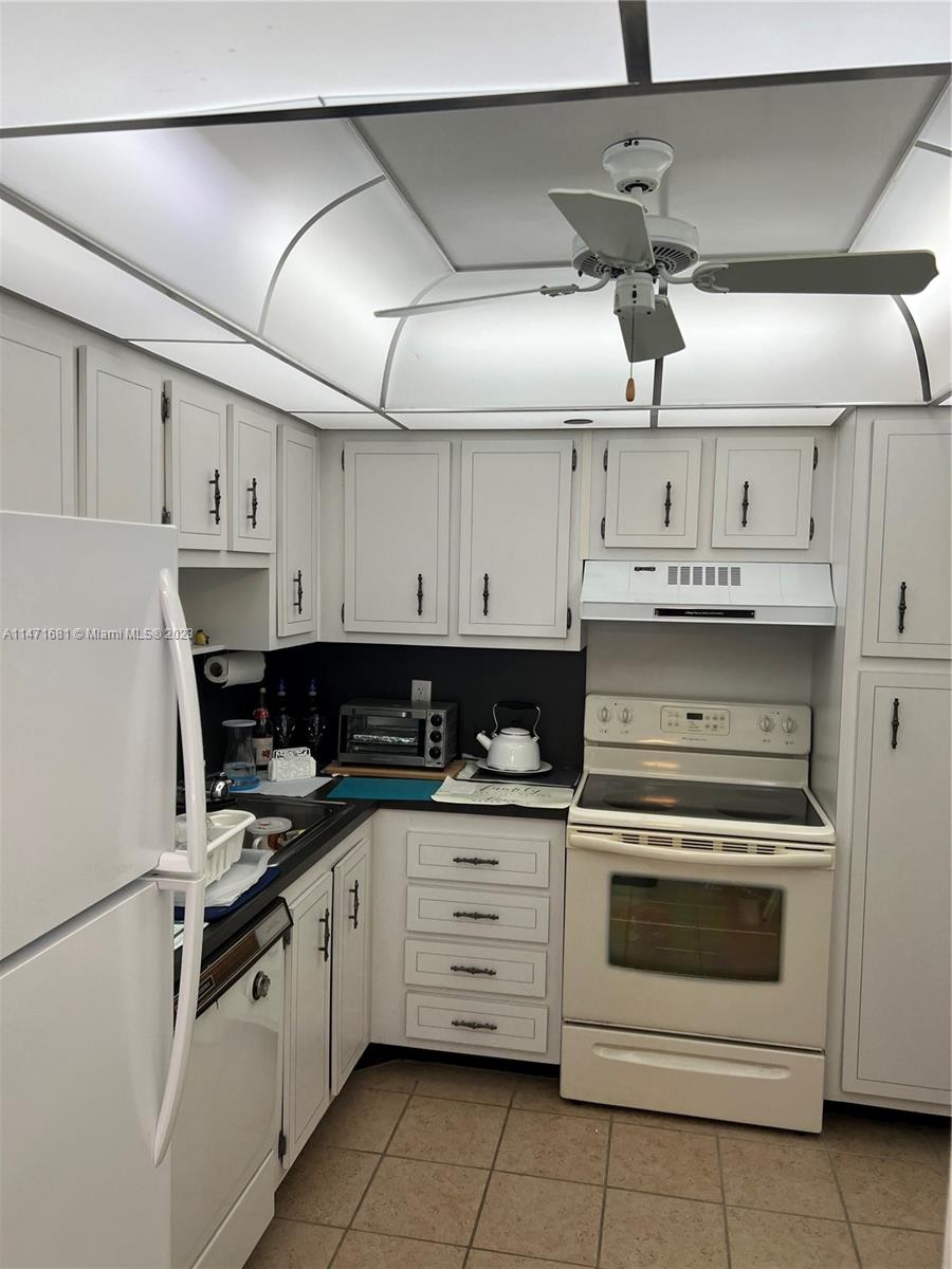 PARK PLACE CONDOMINIUM NO - Residential