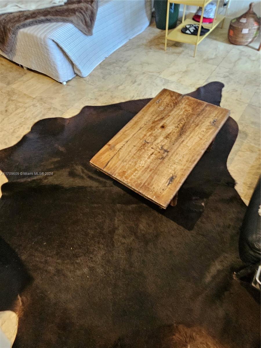 VILLA SUN RAY CONDO - Residential