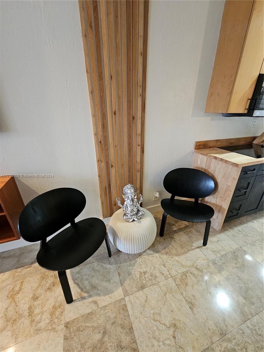 VILLA SUN RAY CONDO - Residential