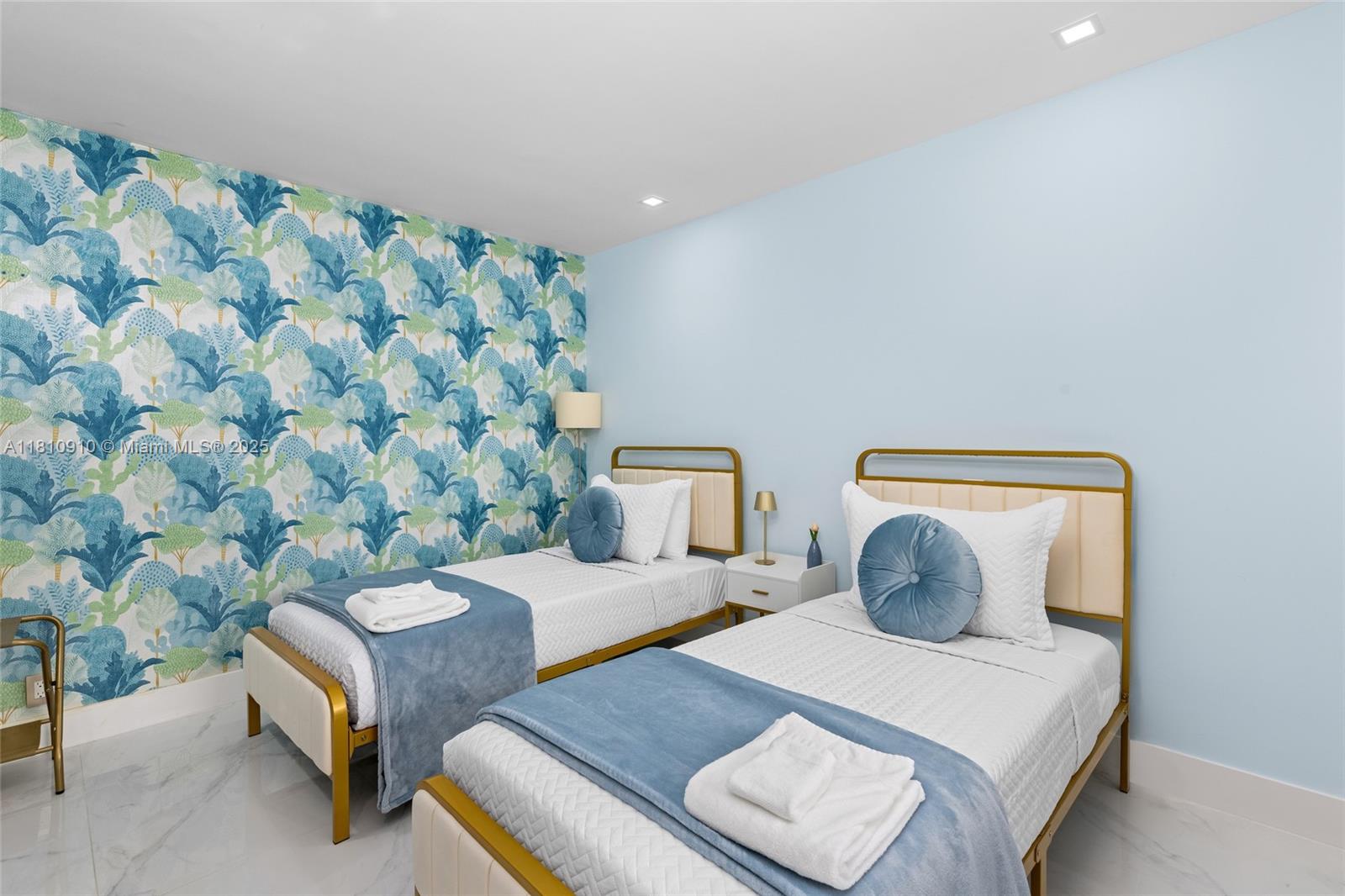 LANDINGS FIRST SEC - Residential Lease