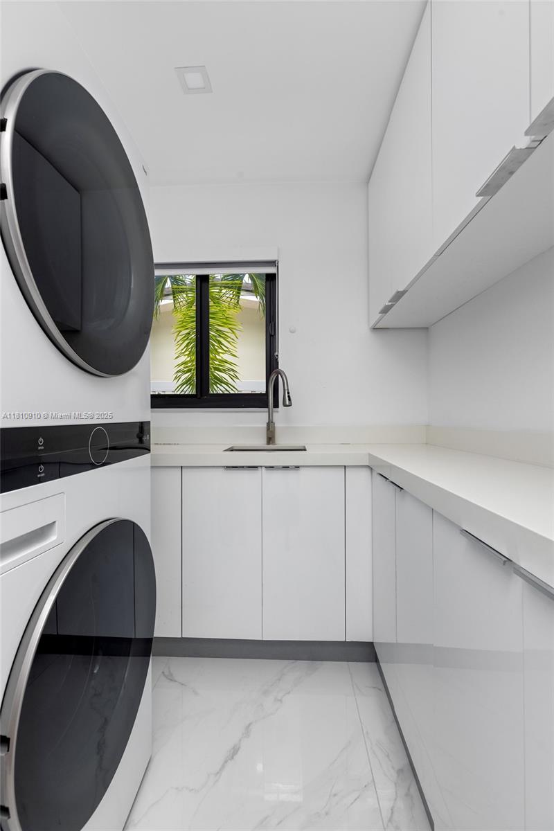 LANDINGS FIRST SEC - Residential Lease