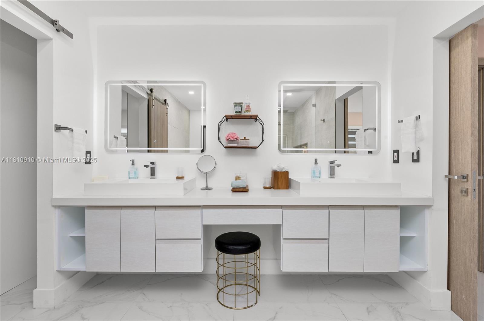 LANDINGS FIRST SEC - Residential Lease