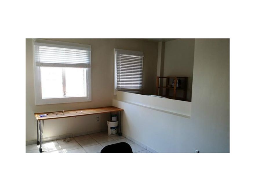 Nice and comfortable one bedroom in a secure Art Deco building in super quiet residential area in South Beach. Partially furnished. 1 year lease.