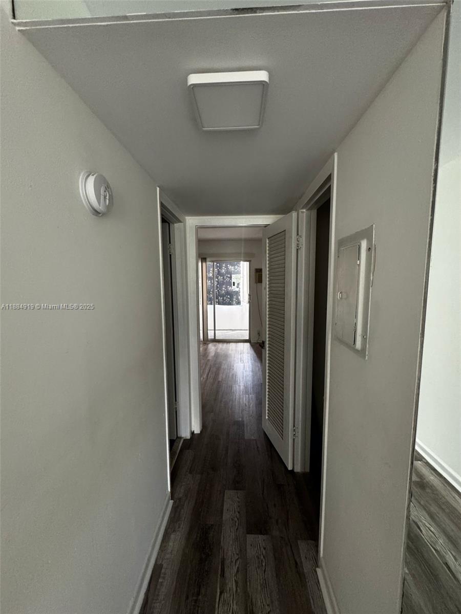 SUFFOLK AT CENTURY VILLAG - Residential Lease