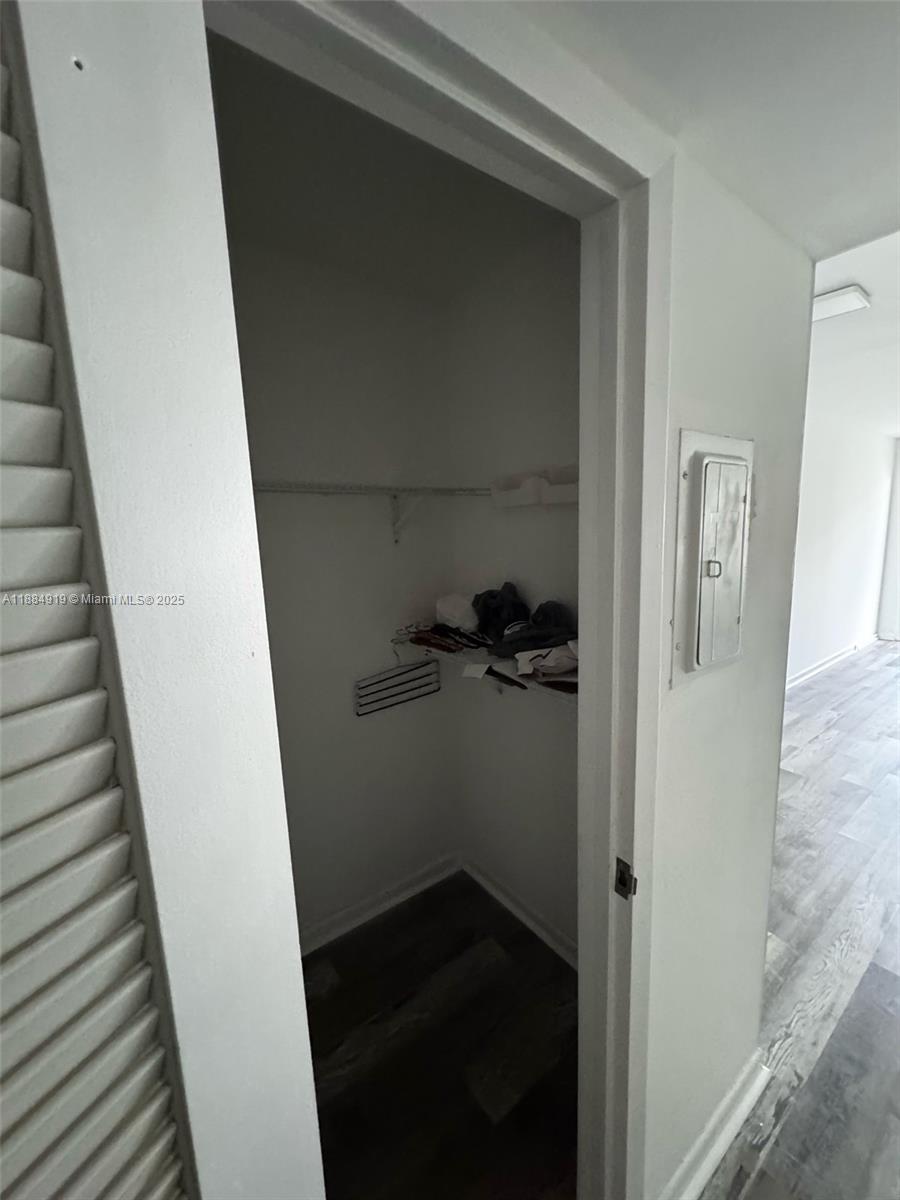 SUFFOLK AT CENTURY VILLAG - Residential Lease