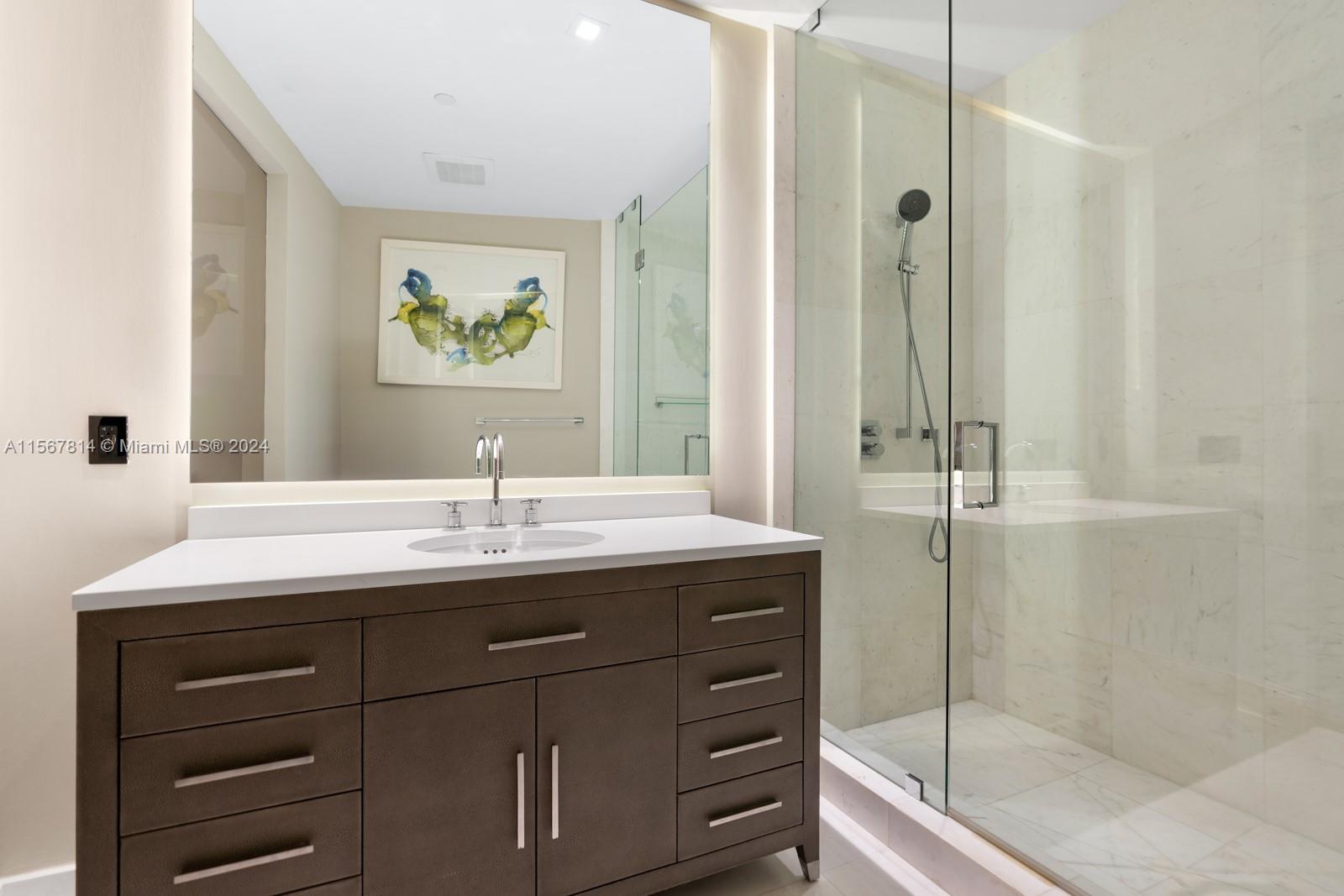 18555 COLLINS AVENUE COND - Residential