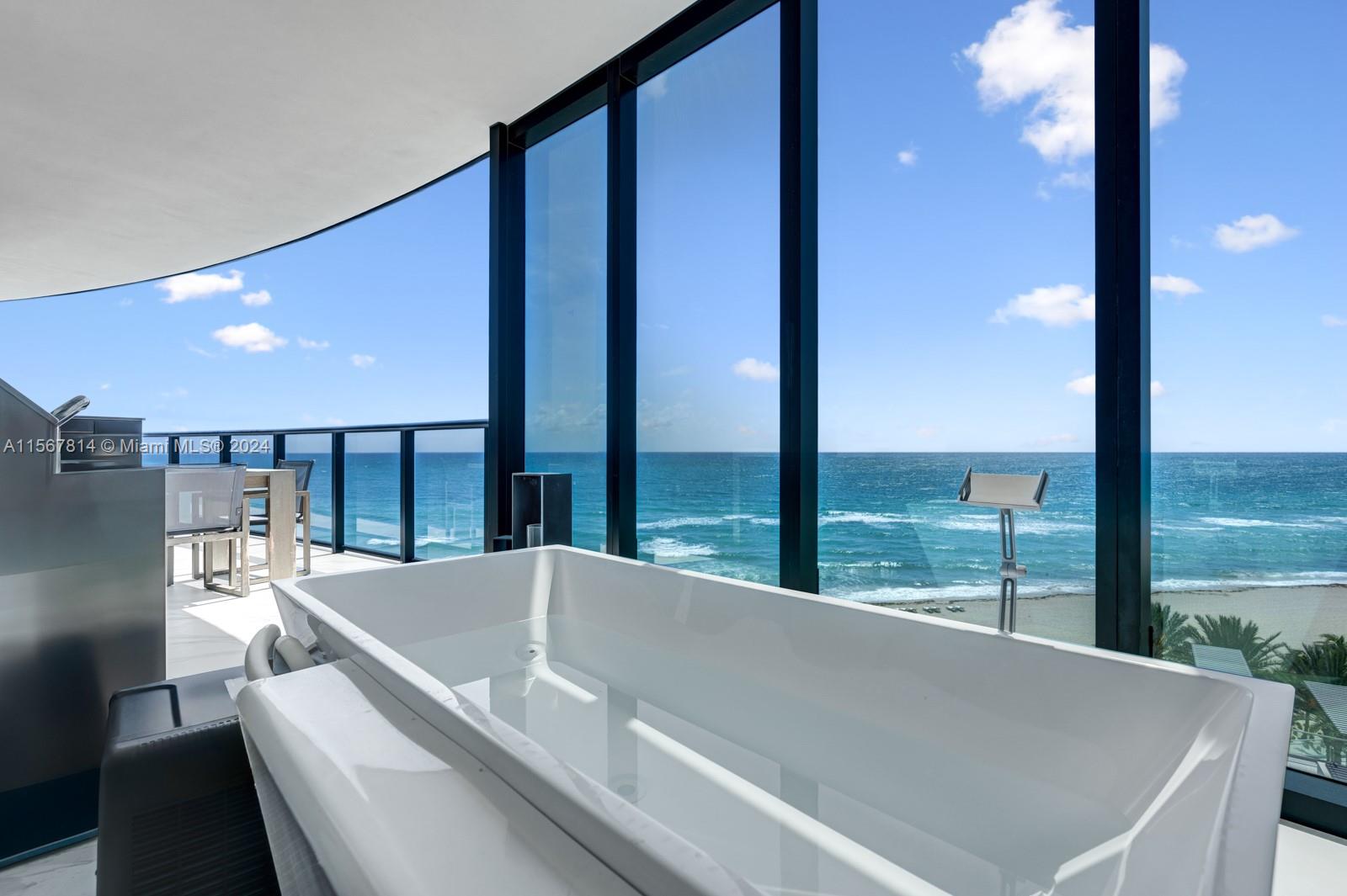 18555 COLLINS AVENUE COND - Residential