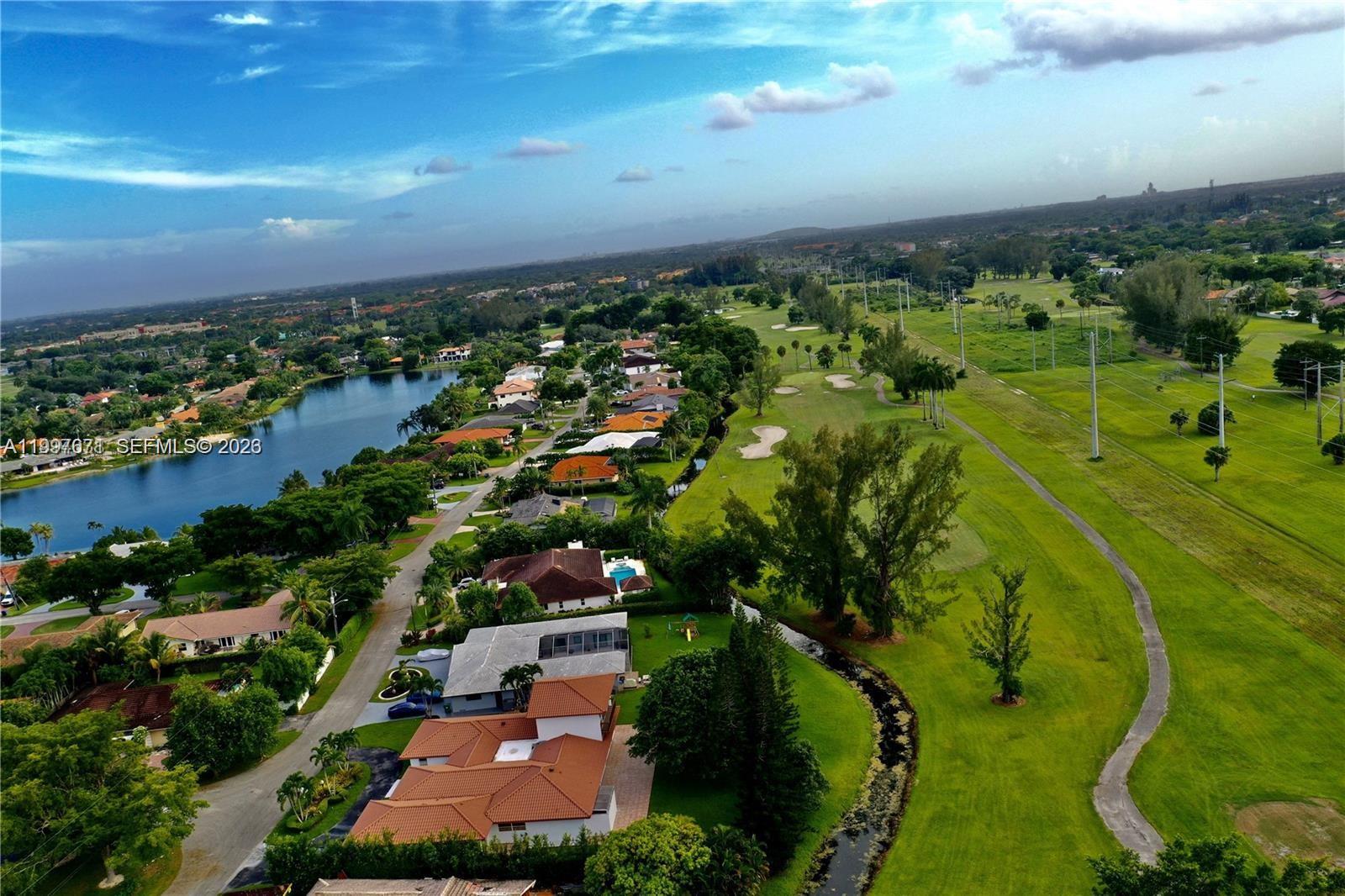 COUNTRY CLUB OF MIAMI EST - Residential