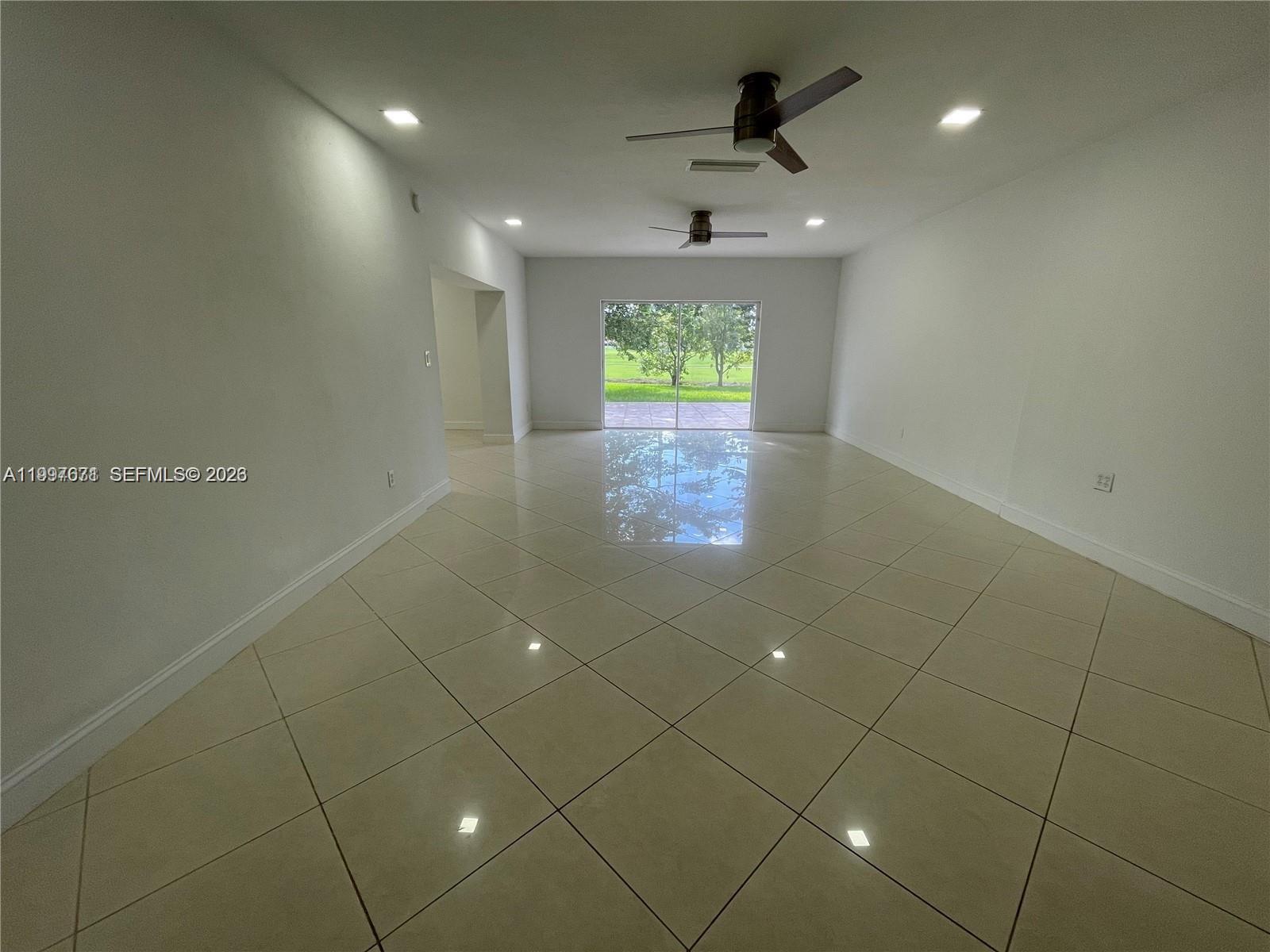 COUNTRY CLUB OF MIAMI EST - Residential