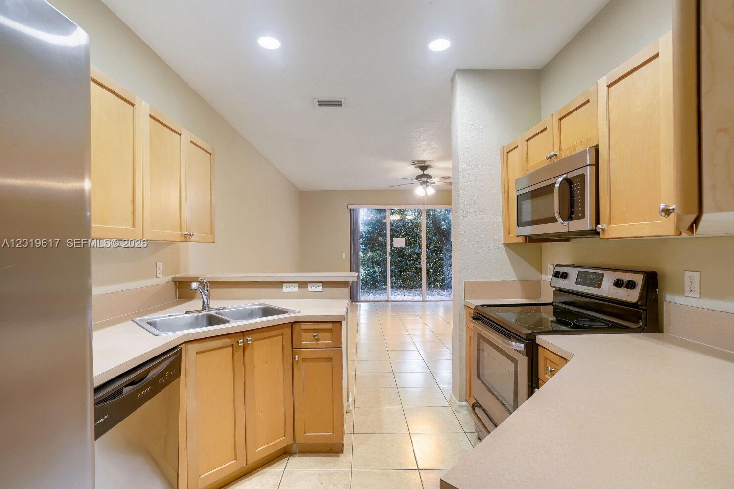 VICTORIA WOODS 3B - Residential