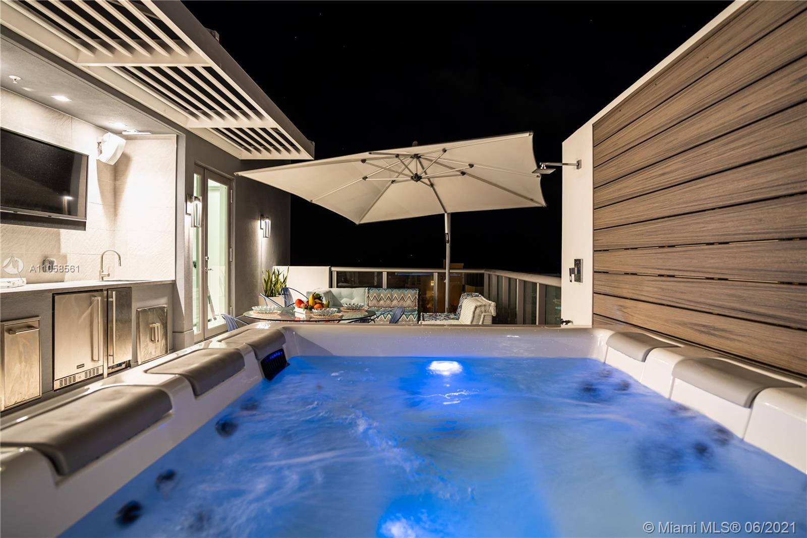 HOLLYWOOD BEACH SECOND AD - Residential